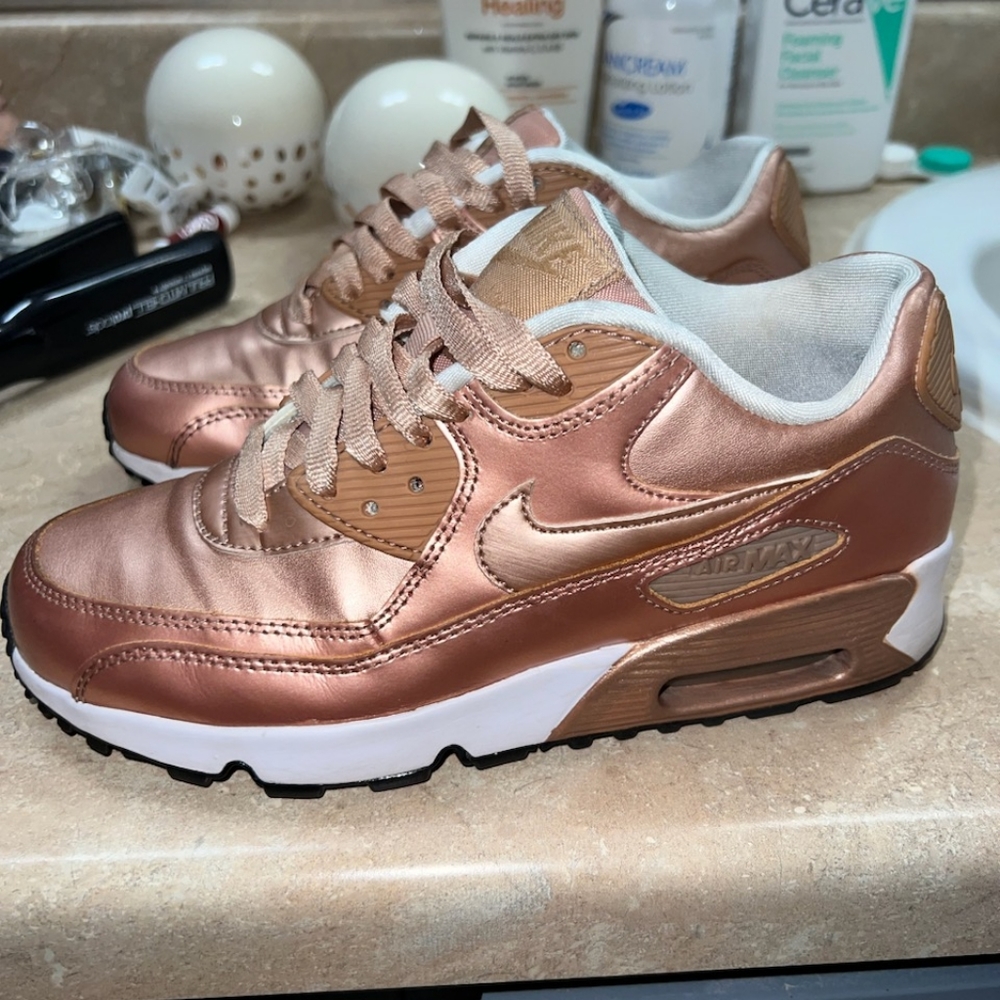 Nike airmax 90s youth 4